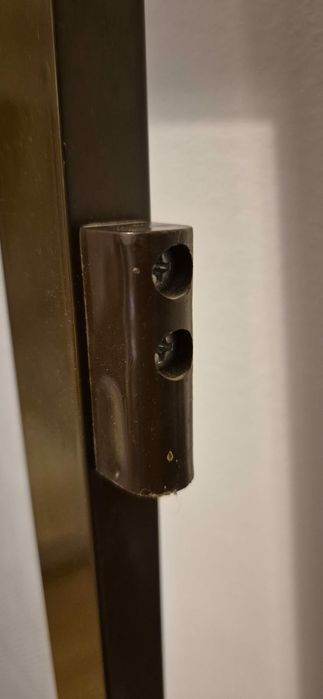 Plase insecte pe profil aluminiu cu balamale