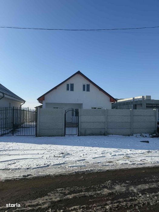 Casa moderna cu 3 camere aproape de plaja Mamaia
