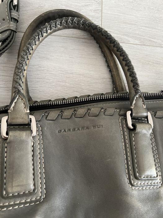 Продам кожанную сумку Barbara Bui