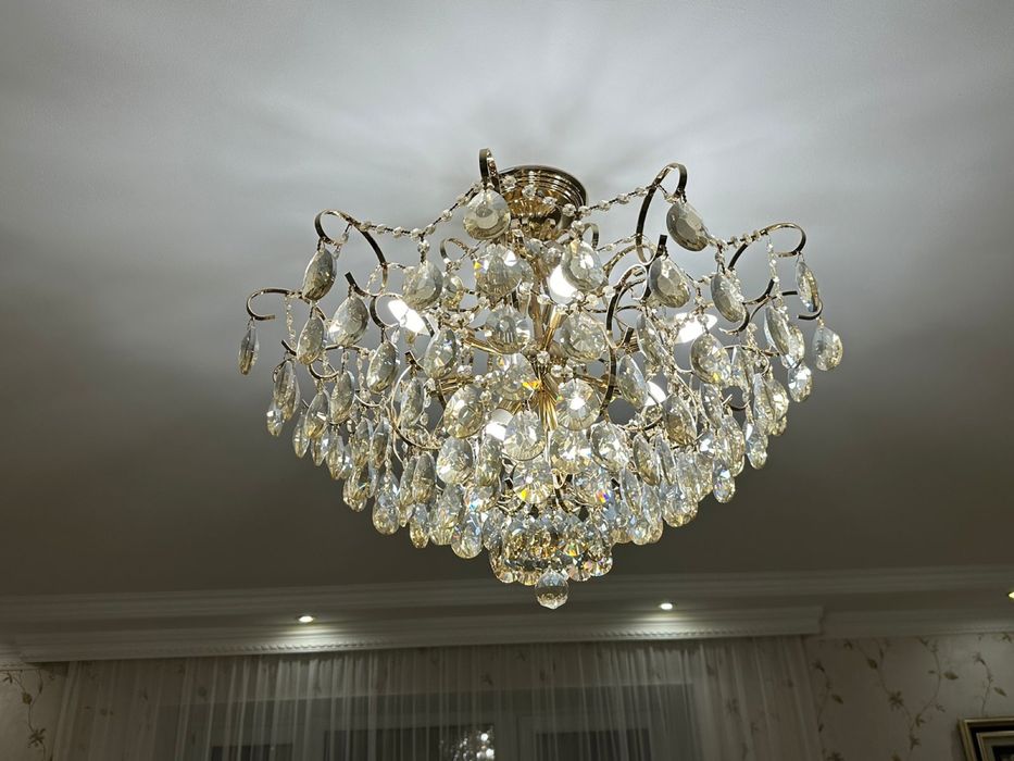 Продам  люстру недорого