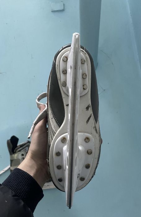 Продам коньки 40р
