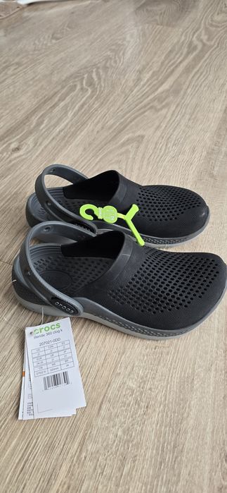 Продам CROCS оригинал 34-35 размера