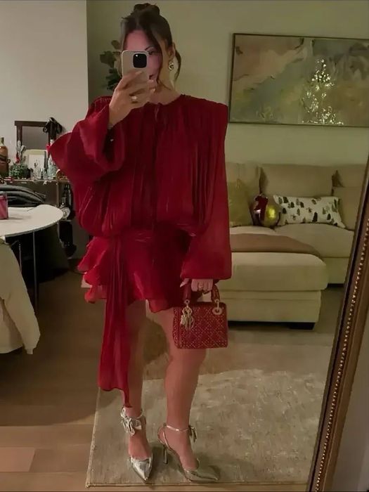 Продается новое платье