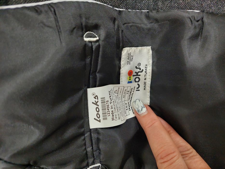 Пиджак школьный новый