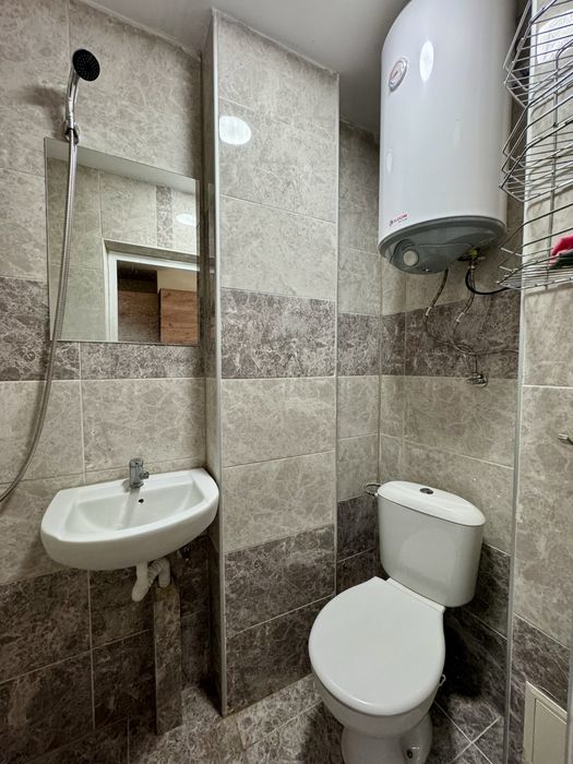 Дава се под наем Едностаен апартамент в Велико Търново, Бузлуджа - 23 кв.м за 203.49 € - Снимка #4