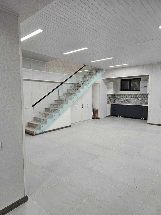 Офис ЖК New Life, 150 м² 1-этаж+цокольный этаж ремонт 2 входа 2 линия