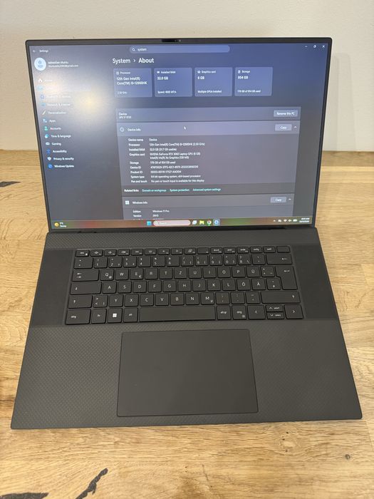 Dell xps 9720 17inch/ i9 / 3060 / 32 gb ram