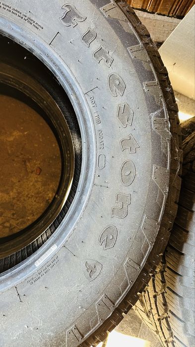Продавам Гуми 255/75R17