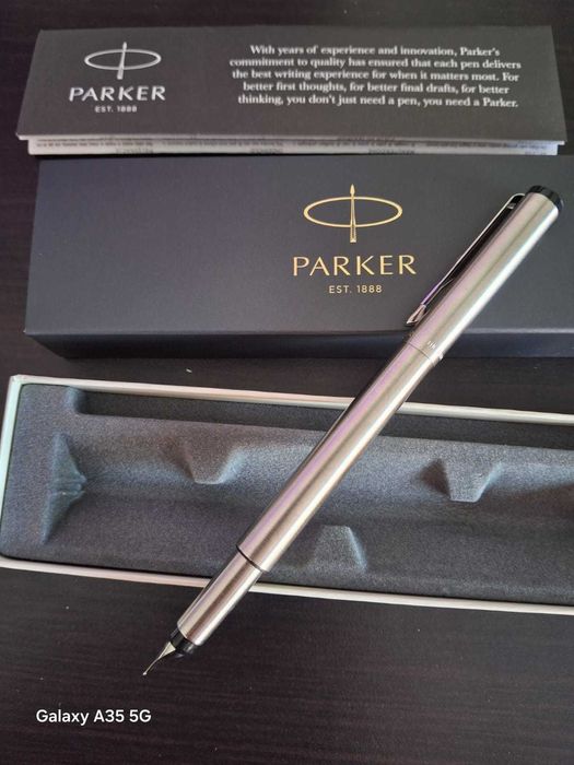 Vând  20 buc.Stilou Parker