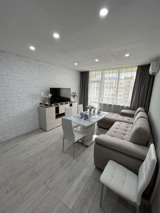 Продава се Двустаен апартамент в Перник, Ладовица - 68 кв.м за 2177 €/кв.м - Снимка #6