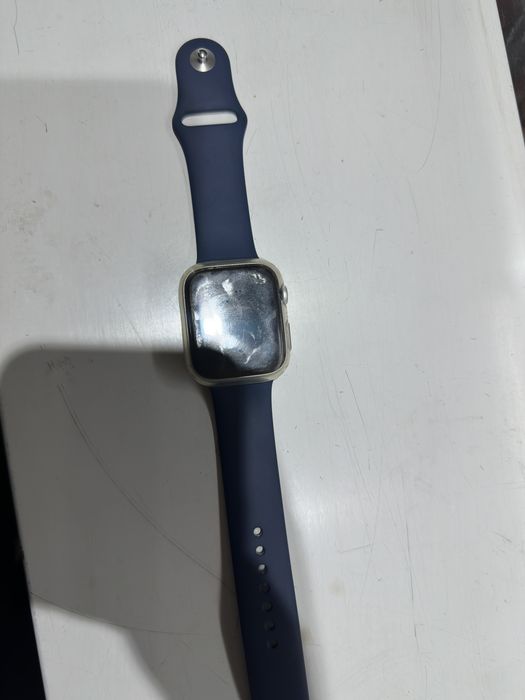 Apple Watch 44 мм.