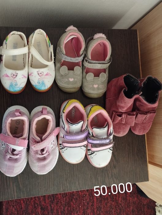 Обувь на девочку