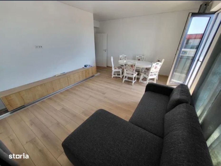 Vând apartament 3 camere arcada