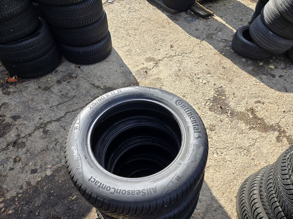 4бр. 215 60 17 Continental всесезонни.