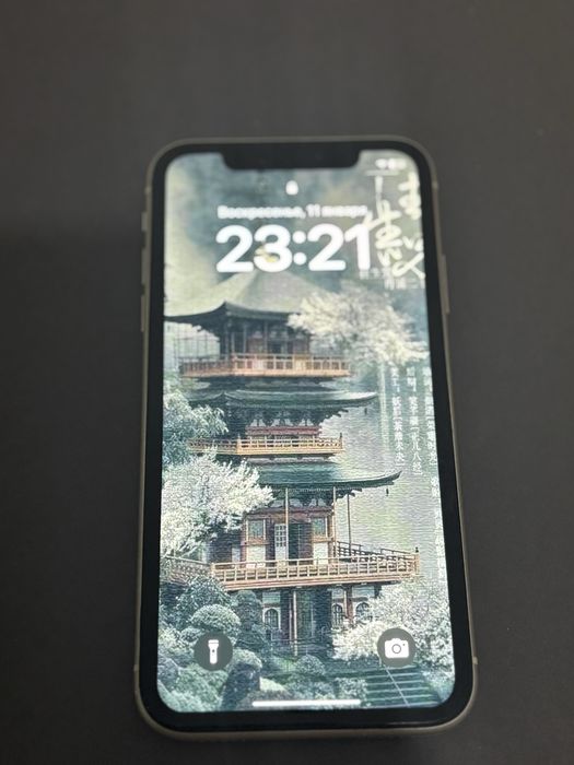 Продам 11 айфон 128гб