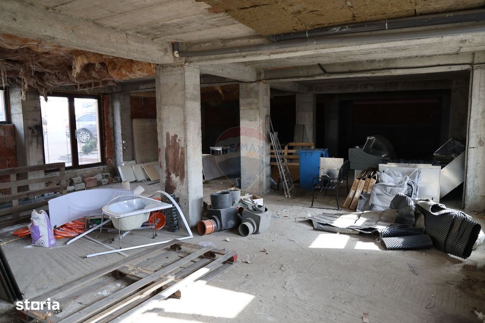 Spațiu comercial de 317mp de vânzare