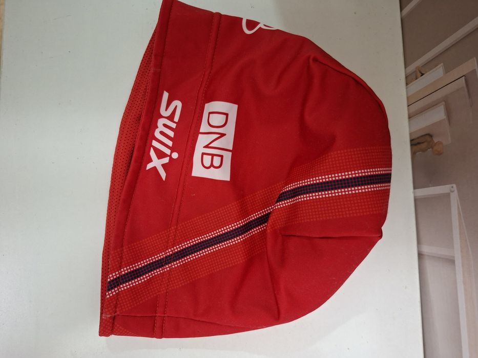 Ски шапка swix dnb