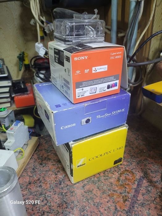 Sony Cyber-shot DSC-W800 20.1 МП | Полный комплект | Отличное состояни