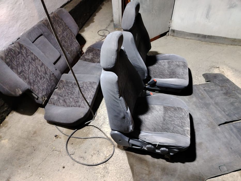 Салон Nissan Terrano