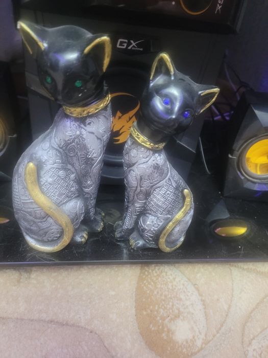 Продам статуэтки кошки