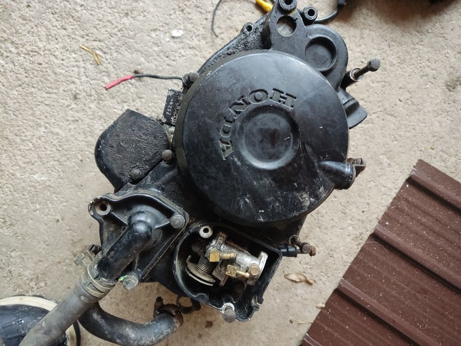 Vând motor Honda nsr 125