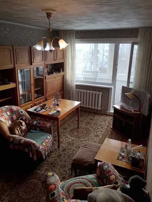 продам 2 комнатную квартиру