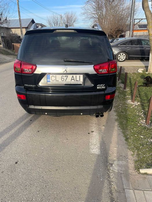 Masina peugeot 4007
