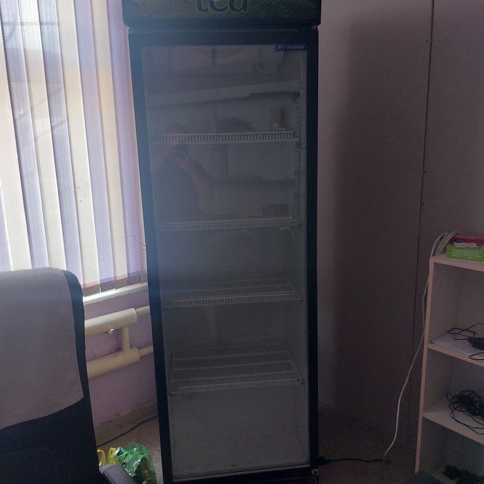 Холодильник для магазина