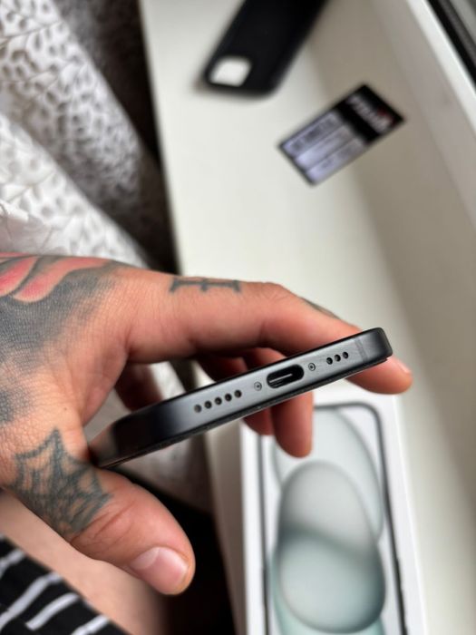 Айфон 15 128гб Аккамулятор 100%