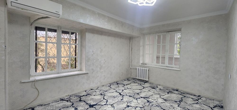 Продаю квартиру в кирпичном доме на Юнусабаде