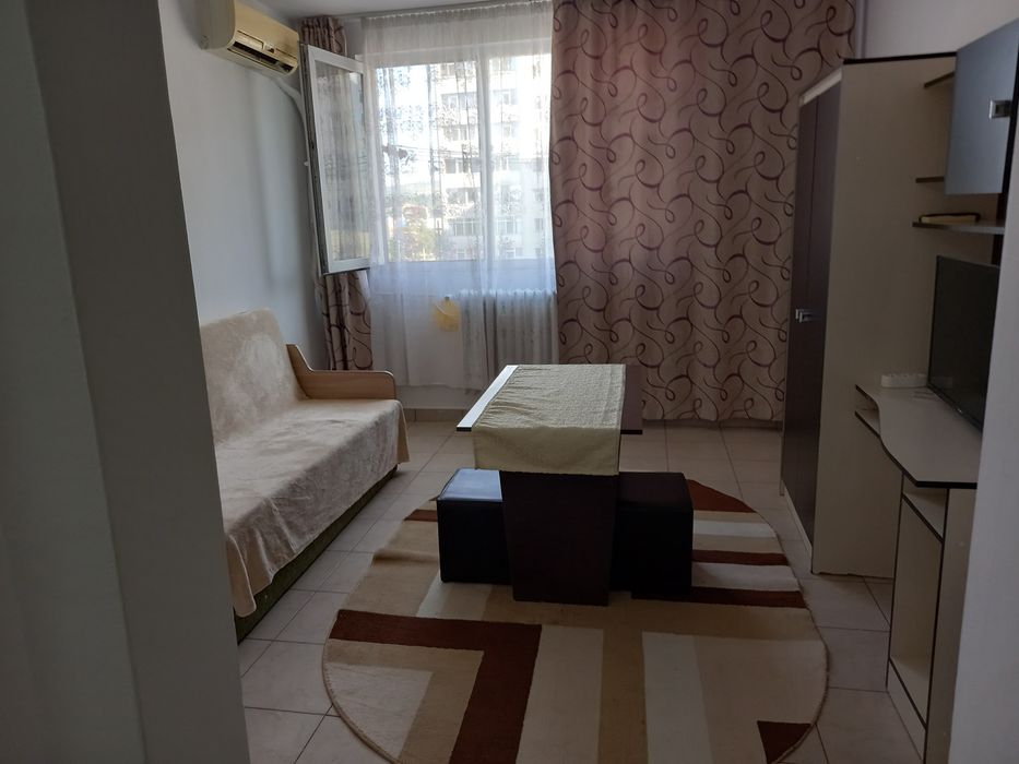 Vând garsoniera ,bvd Soco Iasi ,zona rest Cotnari