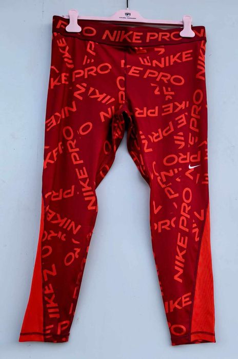 Nike оригинален дамски клин нов Л размер