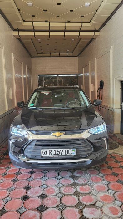 Chevrolet Tracker Premier 2023 yil