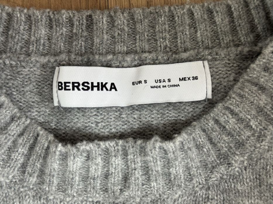 Серый свитер size S