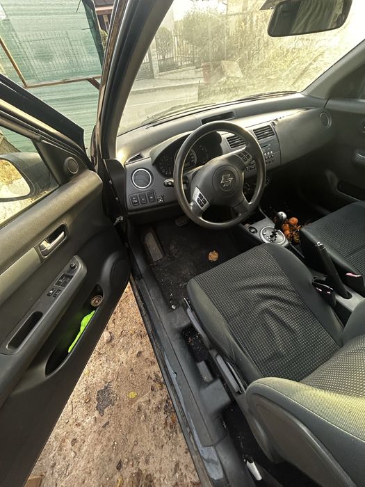 Suzuki swift 1.3 на части
