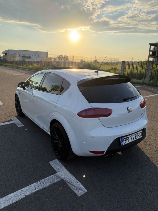 SEAT Leon 2012 — imagine 4