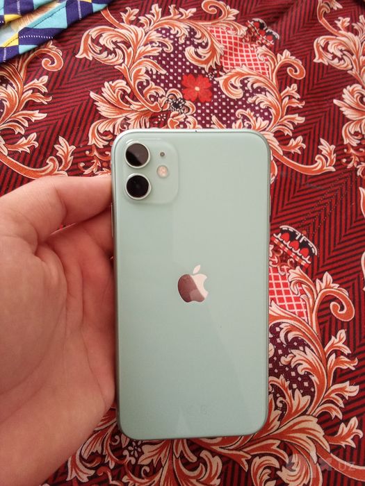 iPhone 11 128gb...