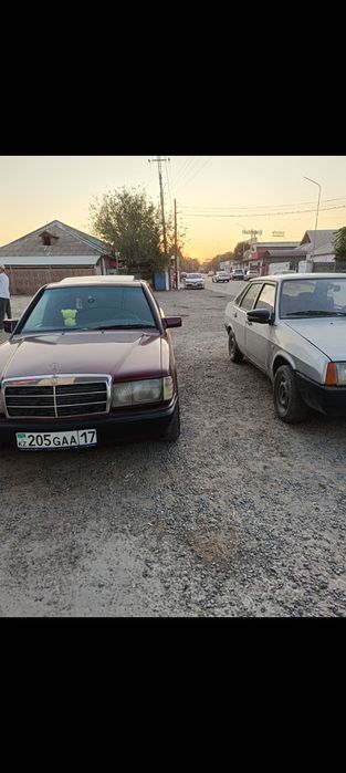 Мерседес 190 авангард россо