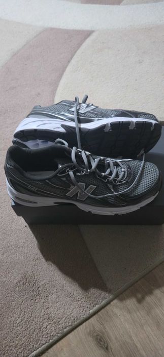 Маратонки New Balanance 44 номер