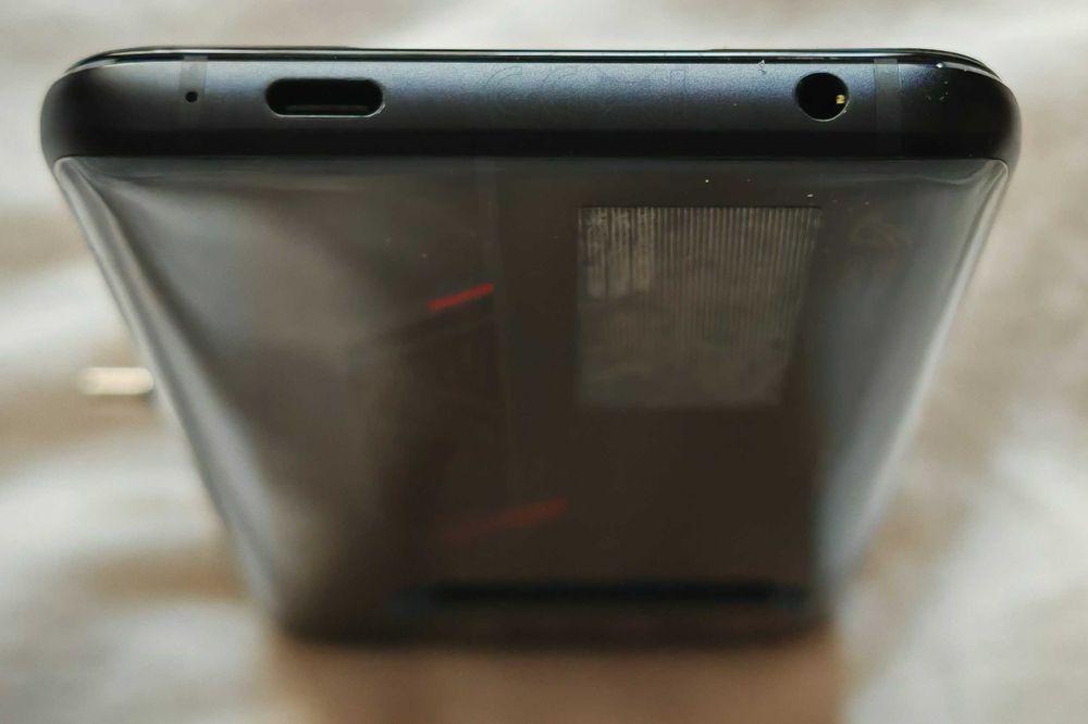 Vand Asus Phone Rog 6 impecabil