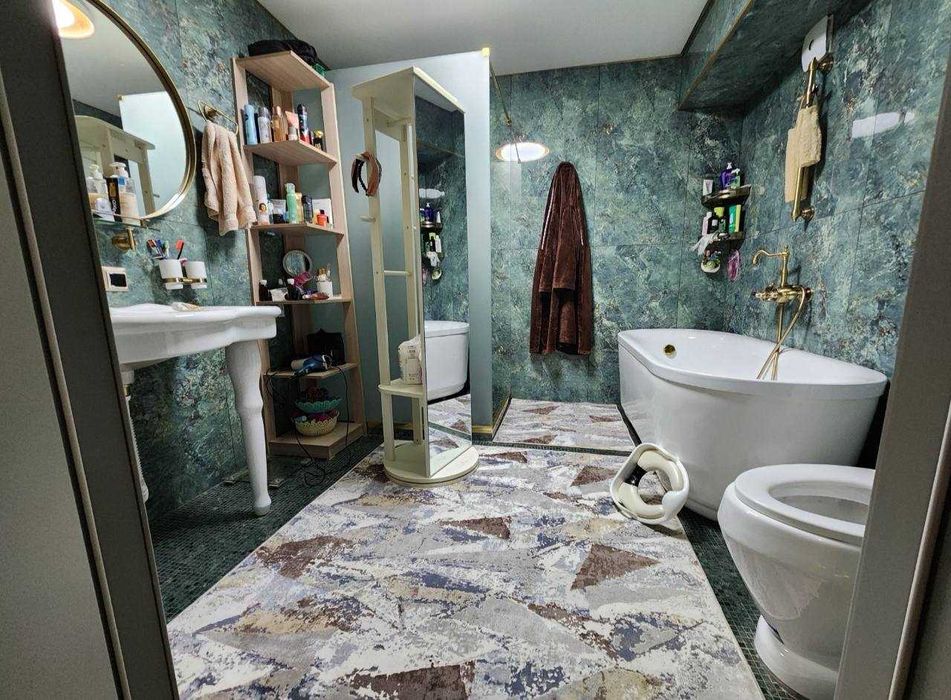 Евро 4х-ком   2-Этаж  Ц-5   площадь 90м2