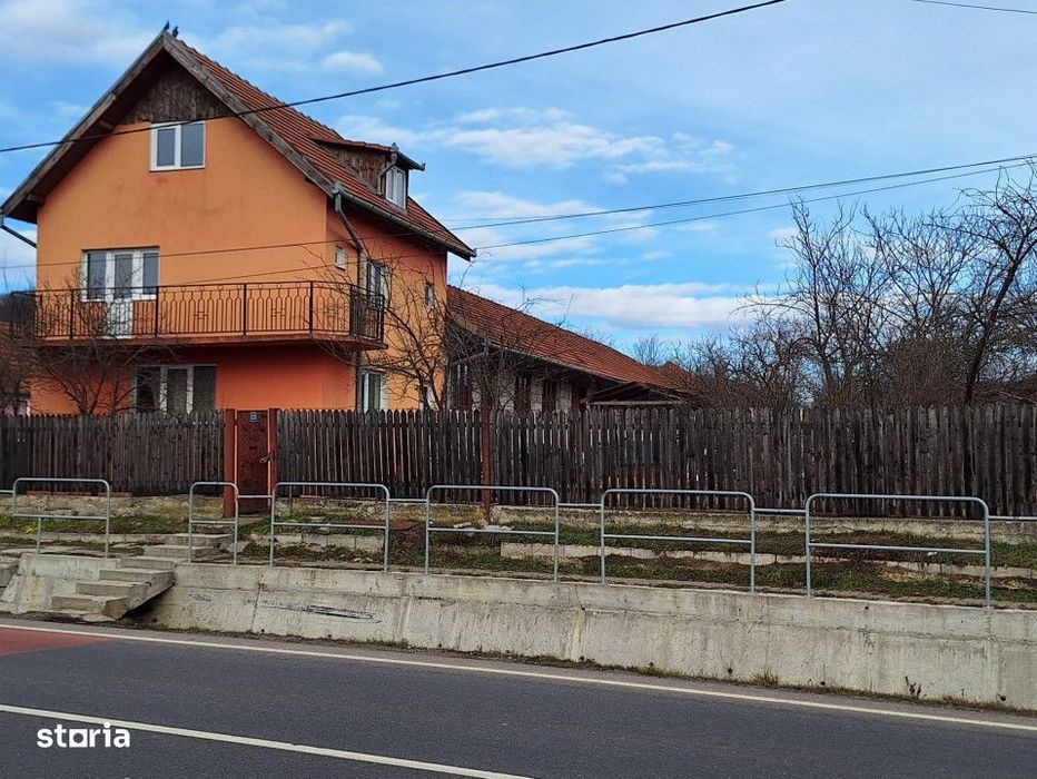 Proprietate industriala versatila – hala + casa P+E pe E79, Hidiselu