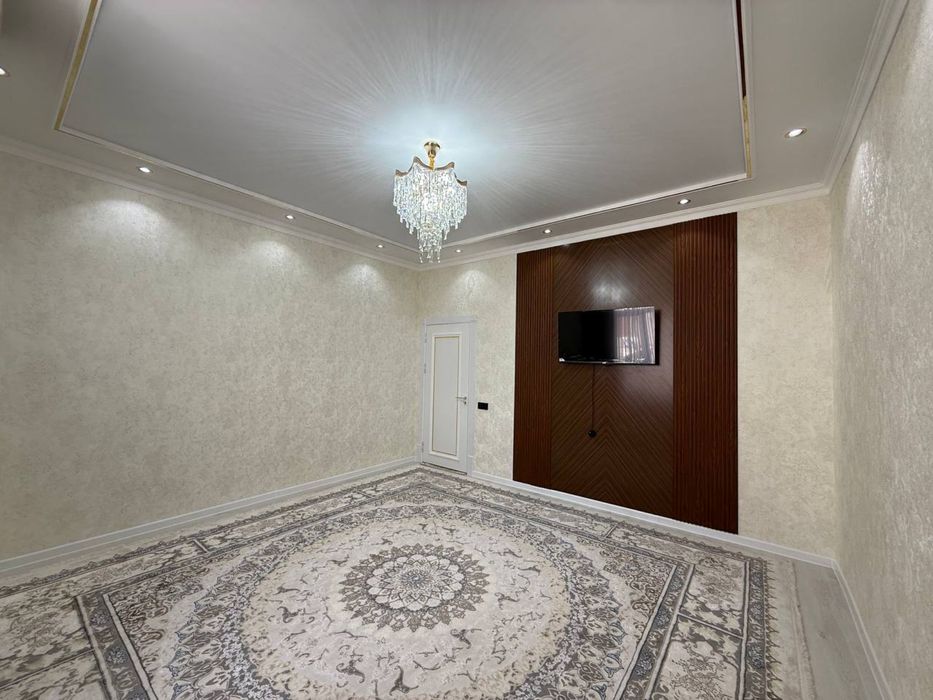 Сдается 2х комнатная квартира на 7этаже Крытый рынок 400$