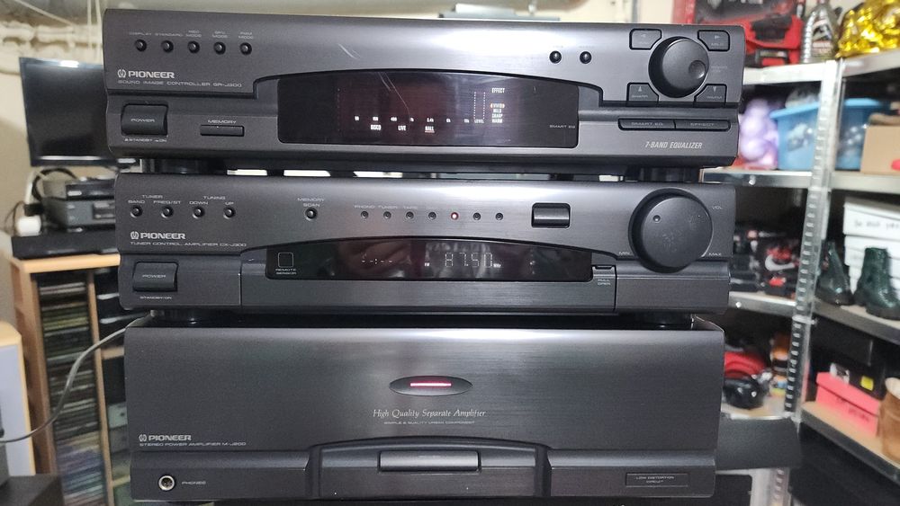 Sistem  Pioneer cu telecomandă