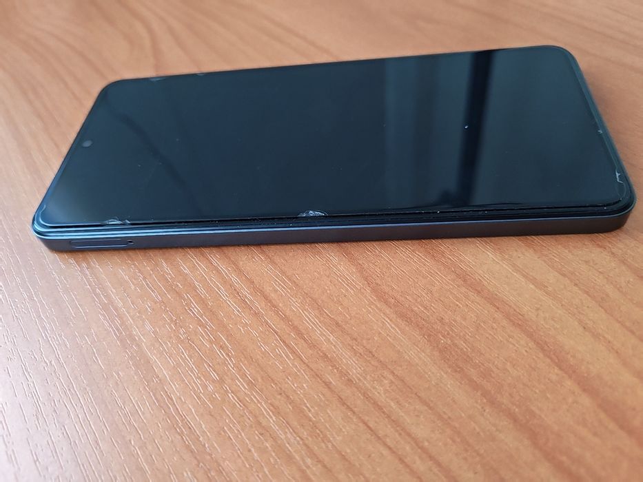 Продам телефон Realme C65 128 гб