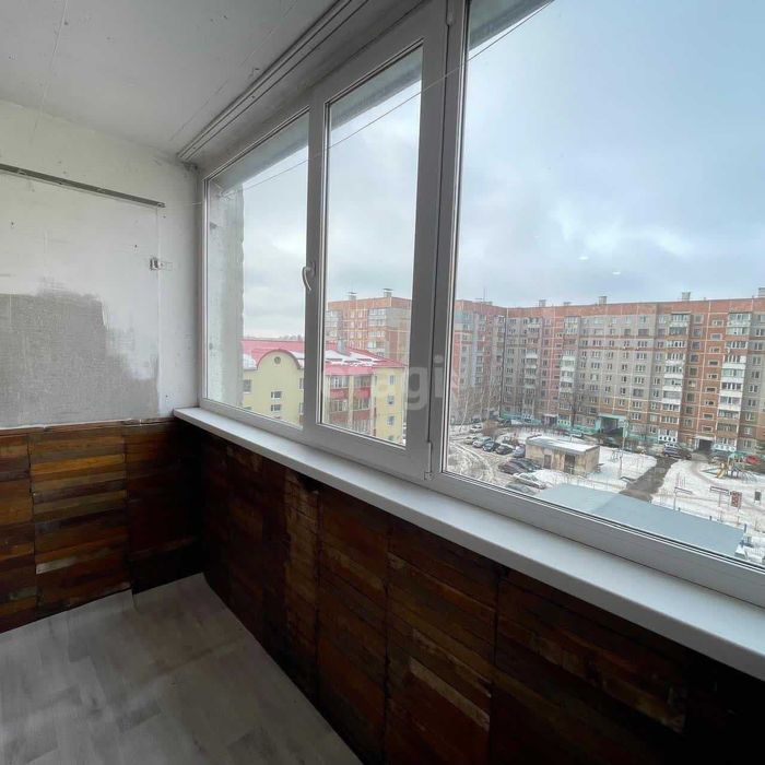 Срочно продам 3ком.кв. за Вектором