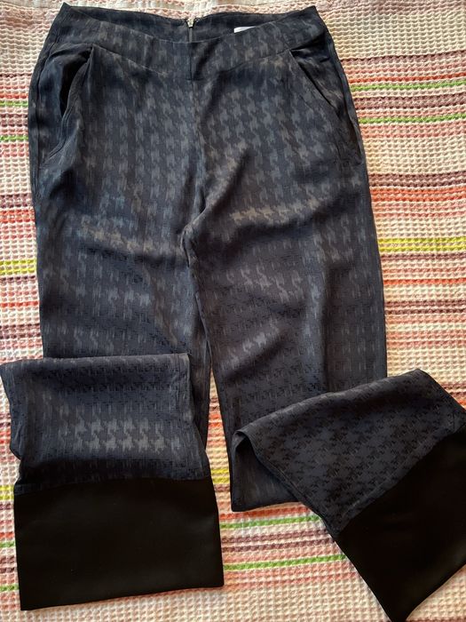 Сатенен панталон Mango , размер М