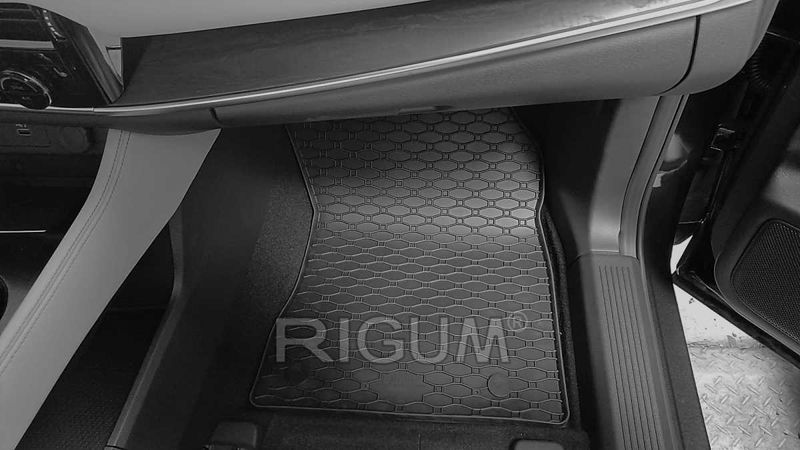 Гумени стелки или багажник NISSAN X-TRAIL 4 e-POWER и MHEV от 2023 г.