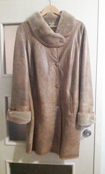 Ново Дамско кожено палто, 52 р-р, 600 лв