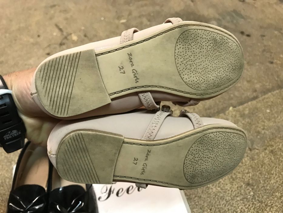 Сникърси 30 номер. ниски обувки Zara за момиче  27 номер